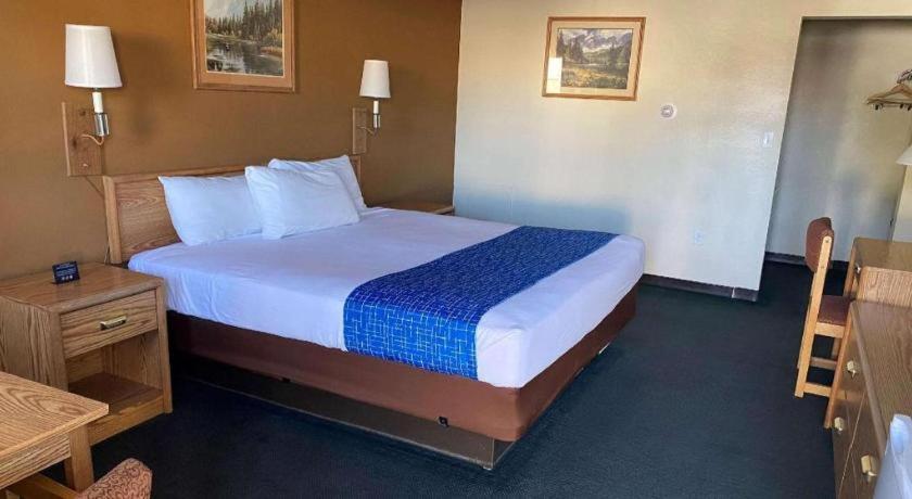 Travelodge By Wyndham Powell Bagian luar foto
