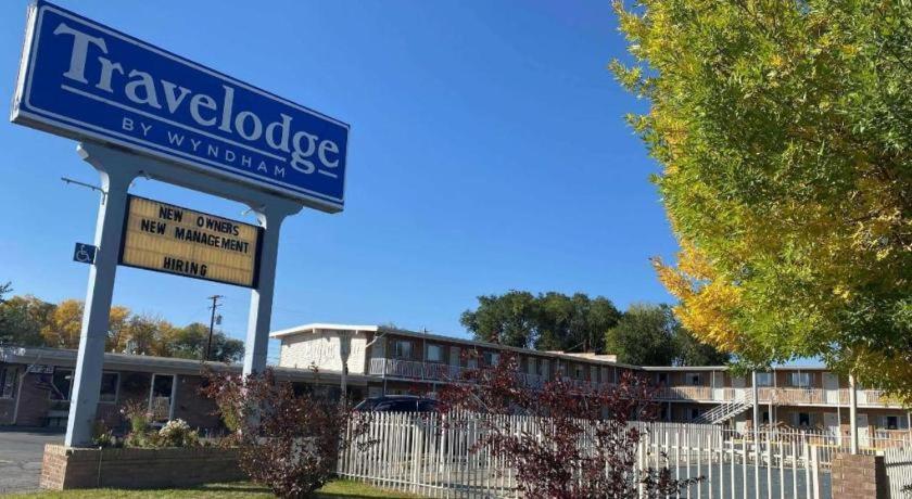 Travelodge By Wyndham Powell Bagian luar foto