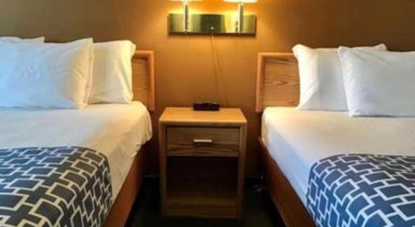 Travelodge By Wyndham Powell Bagian luar foto