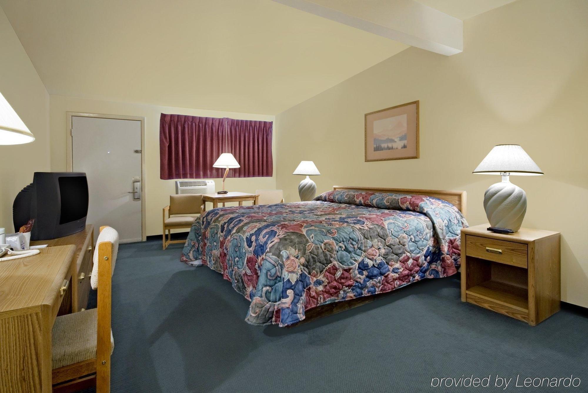 Travelodge By Wyndham Powell Bagian luar foto